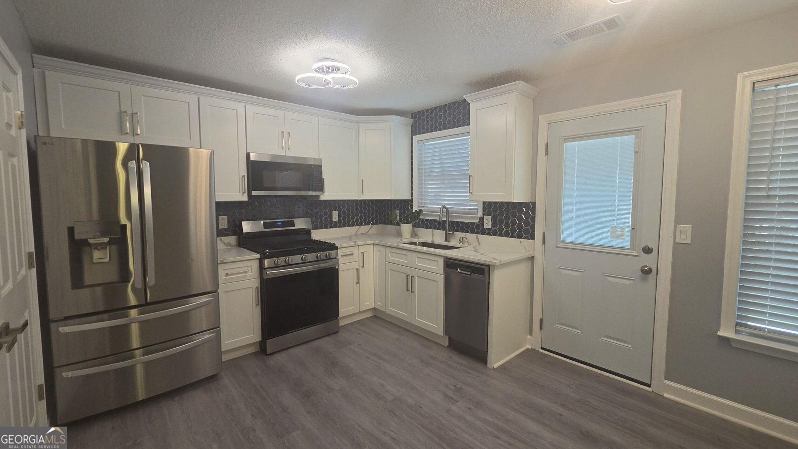 208 Nadia Court Locust Grove - Photo 18