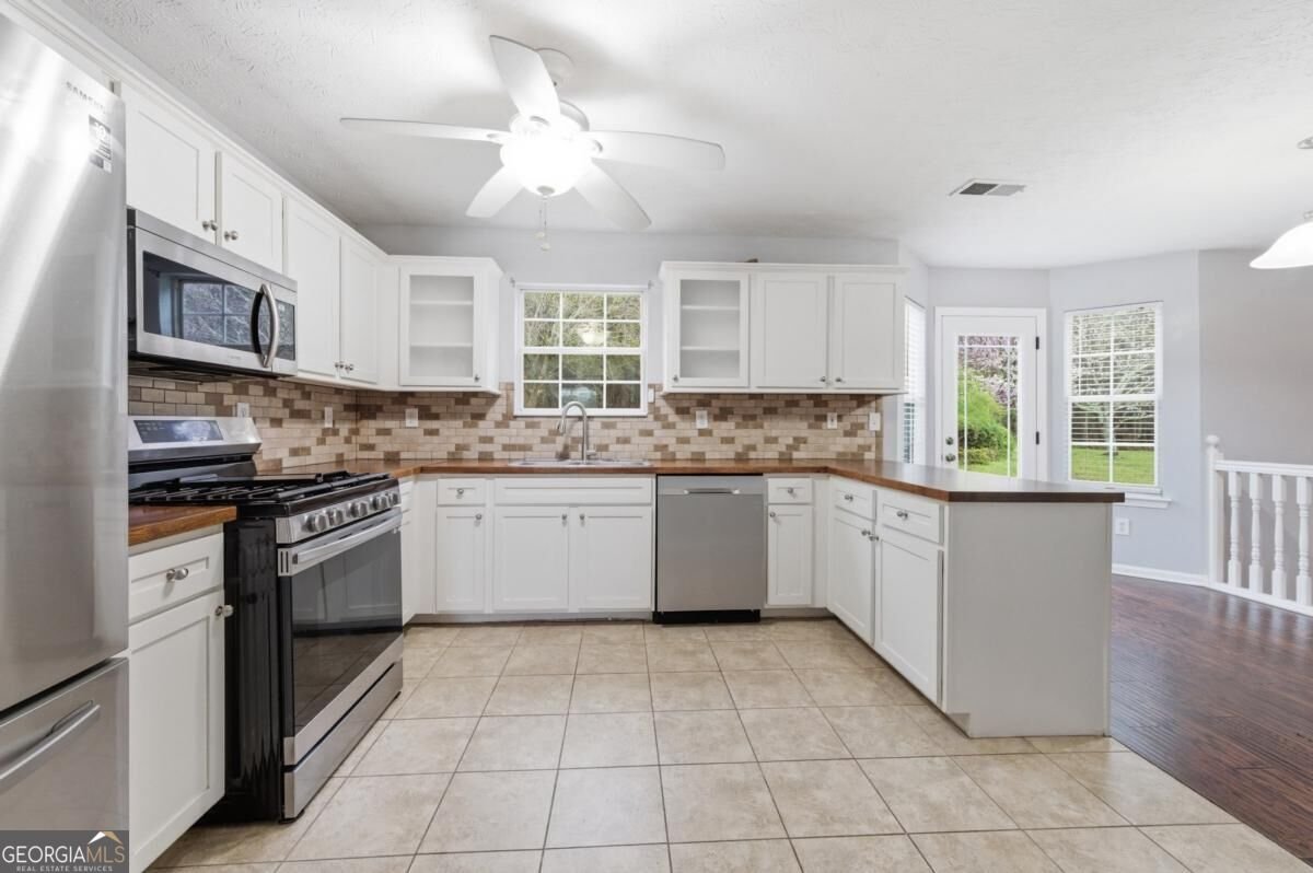 9360 Carnes Crossing Circle Jonesboro - Photo 11