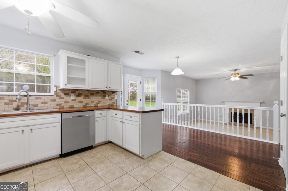 9360 Carnes Crossing Circle Jonesboro - Photo 12