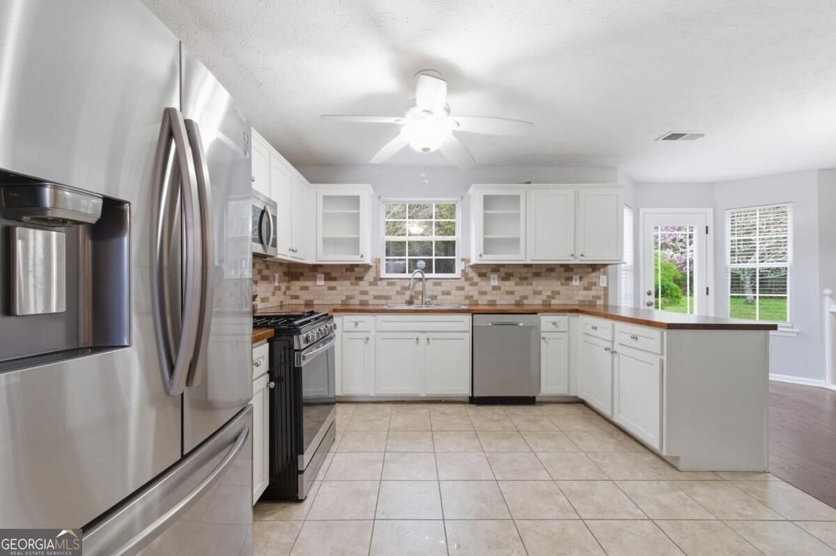9360 Carnes Crossing Circle Jonesboro - Photo 9