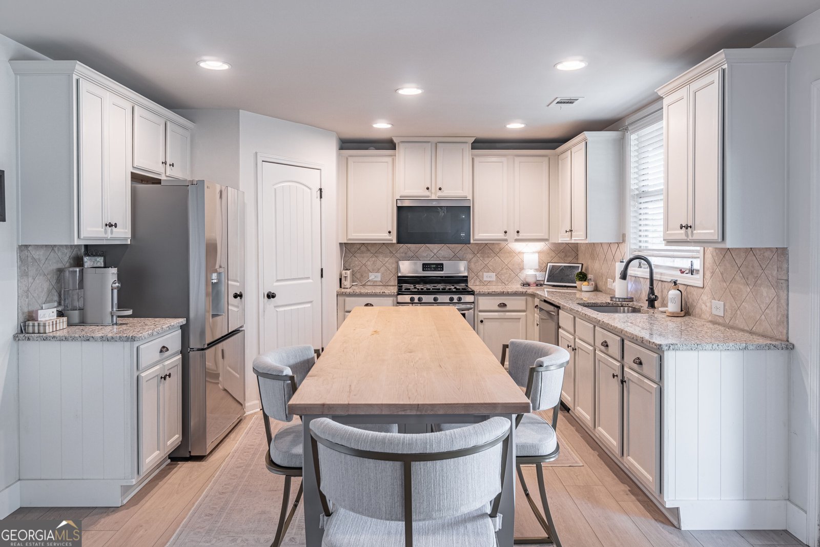 5703 Shore Isle Court Flowery Branch - Photo 16