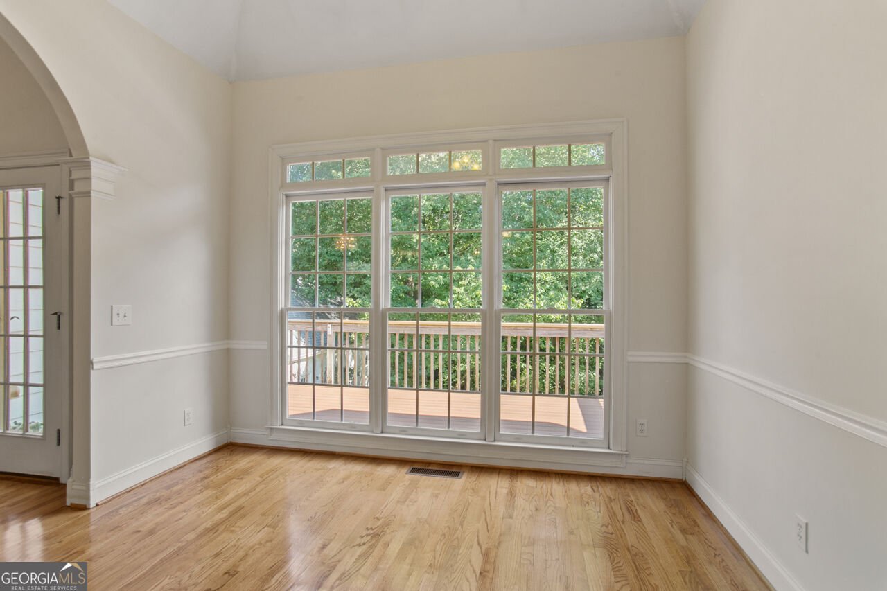 8645 Anchor On Lanier Court Gainesville - Photo 13