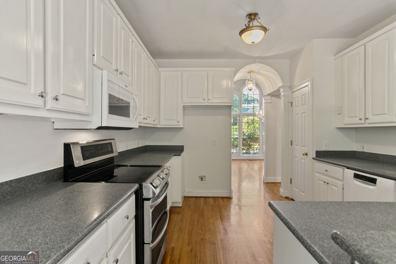 8645 Anchor On Lanier Court Gainesville - Photo 14