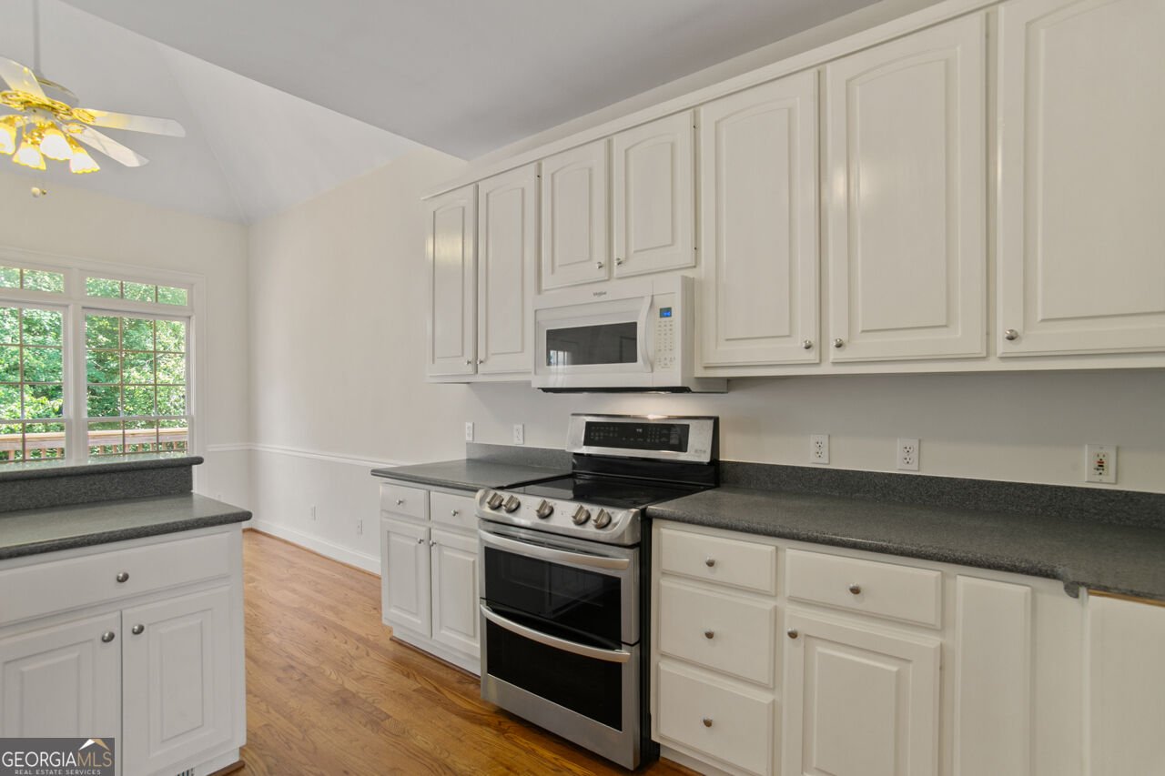 8645 Anchor On Lanier Court Gainesville - Photo 16