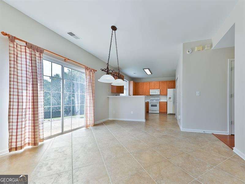 9835 Lakefall Court Villa Rica - Photo 10