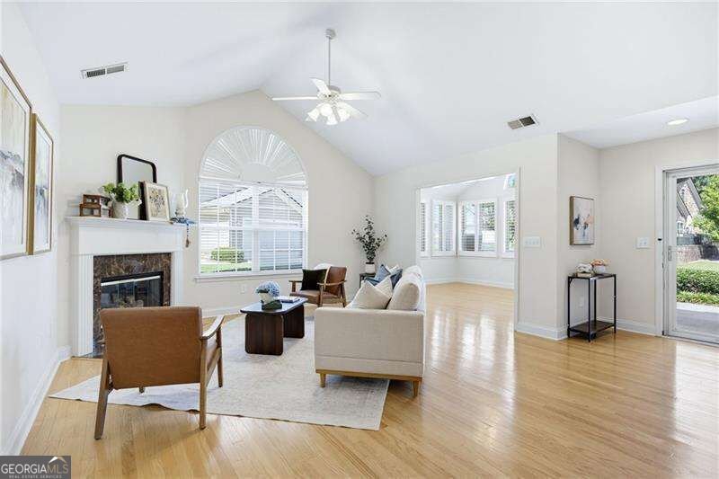 5276 Stone Village Circle Kennesaw - Photo 7