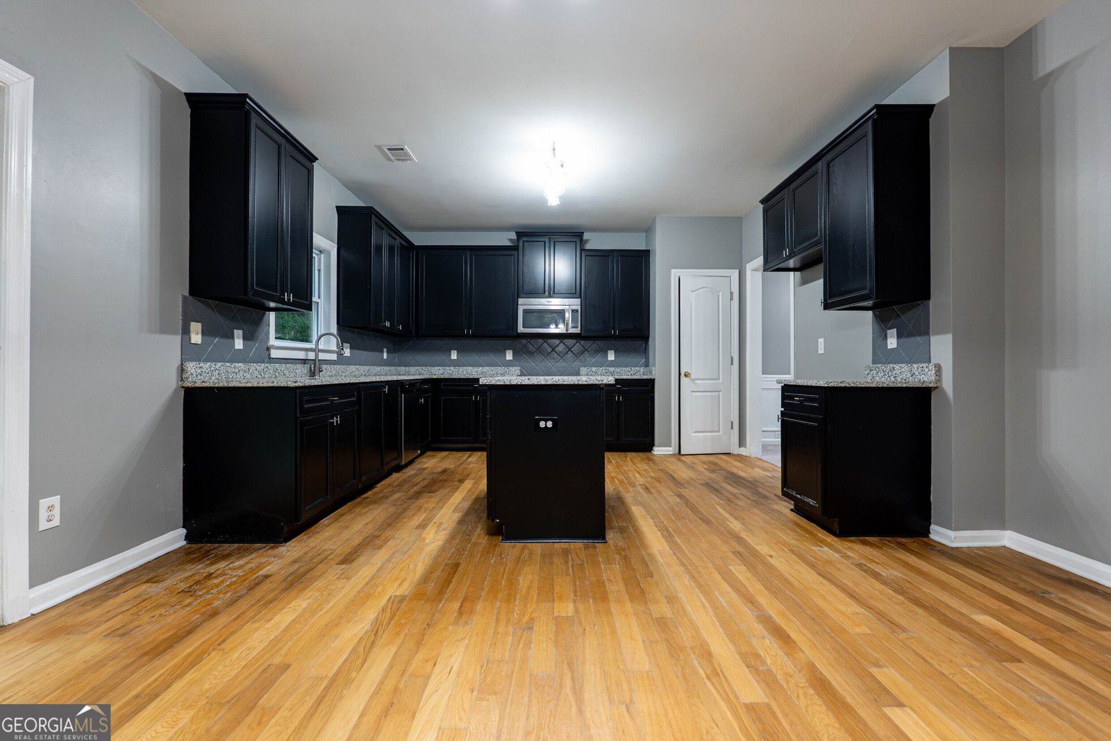 1933 Temple Park Drive Loganville - Photo 6
