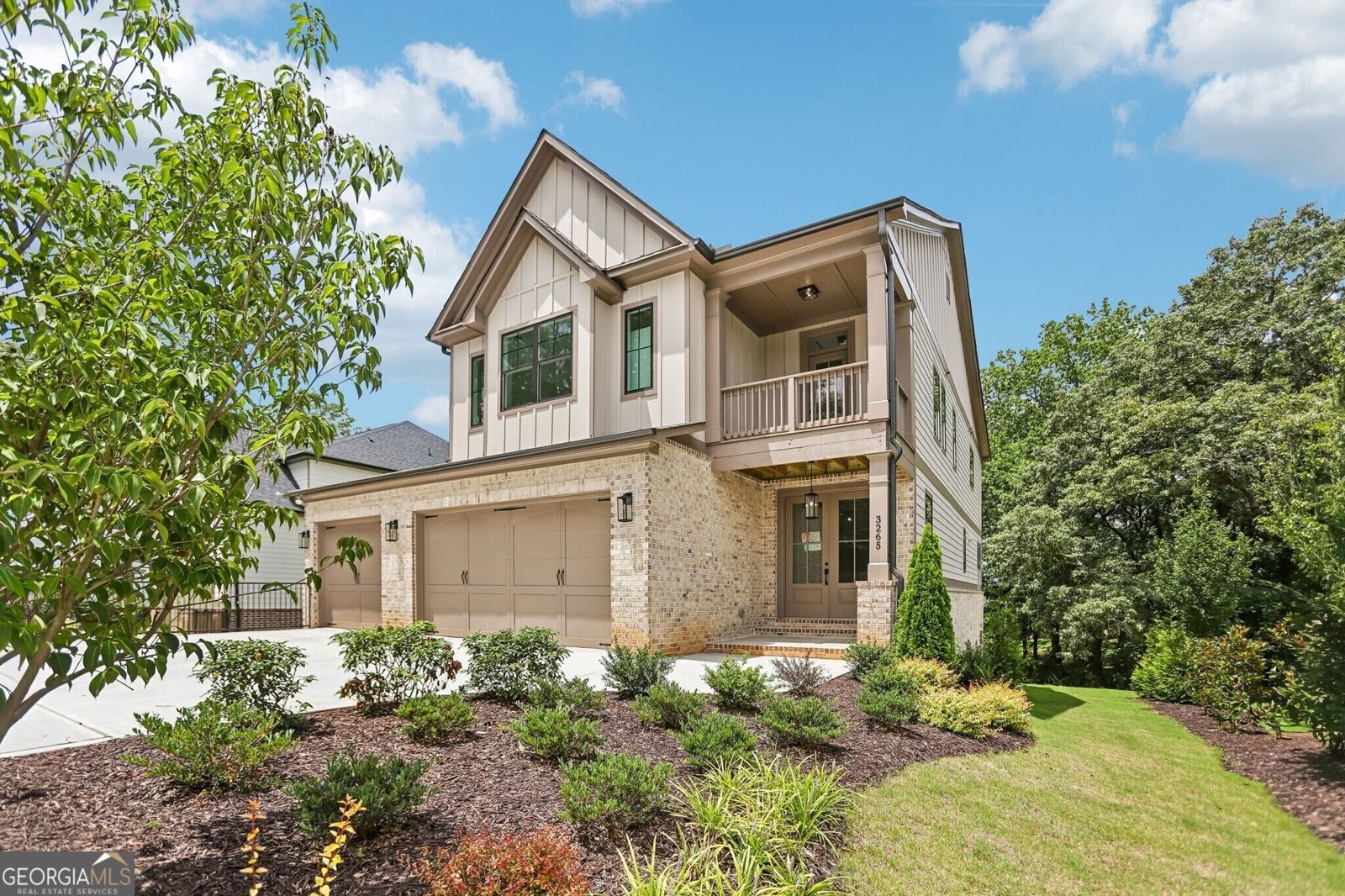 3265 Hilltop Circle Marietta - main photo