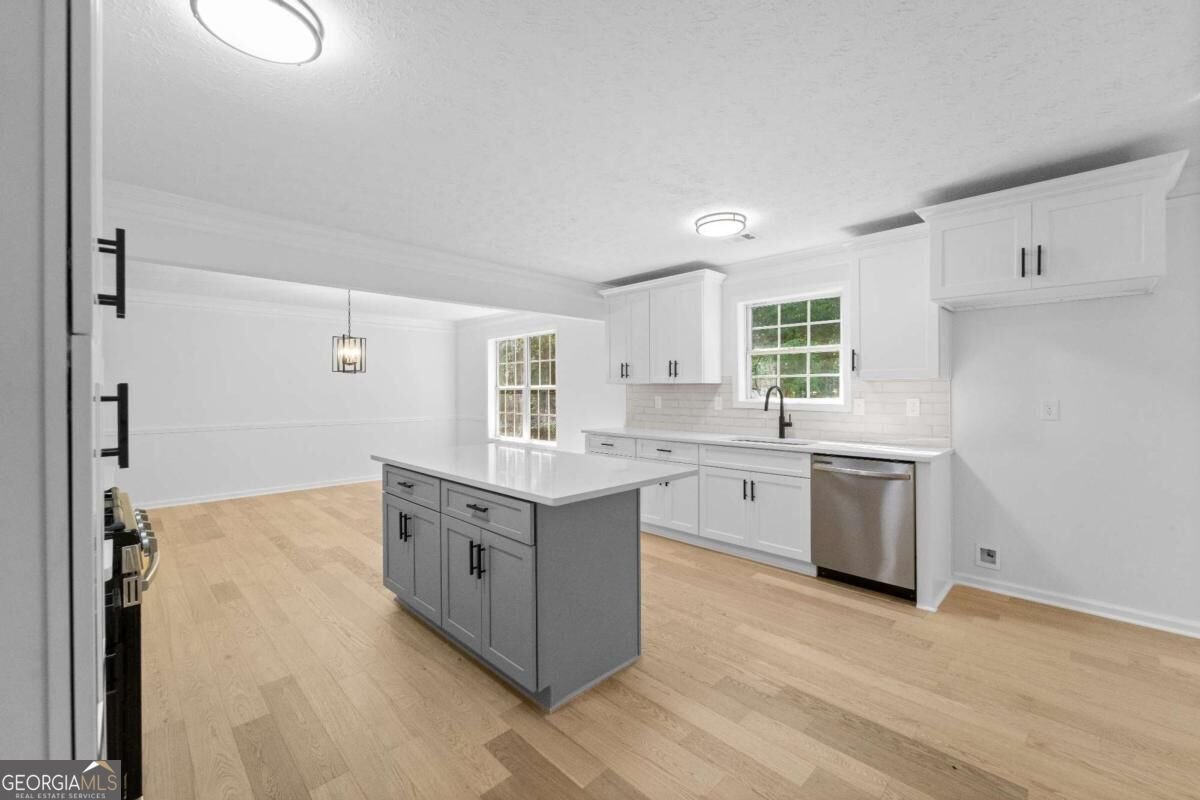 6913 Wynmeadow Drive Stone Mountain - Photo 15