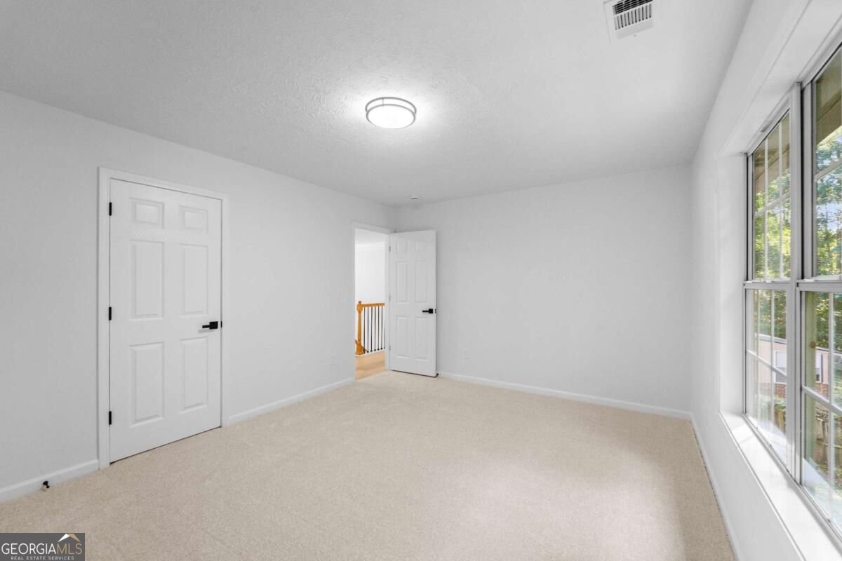 6913 Wynmeadow Drive Stone Mountain - Photo 33