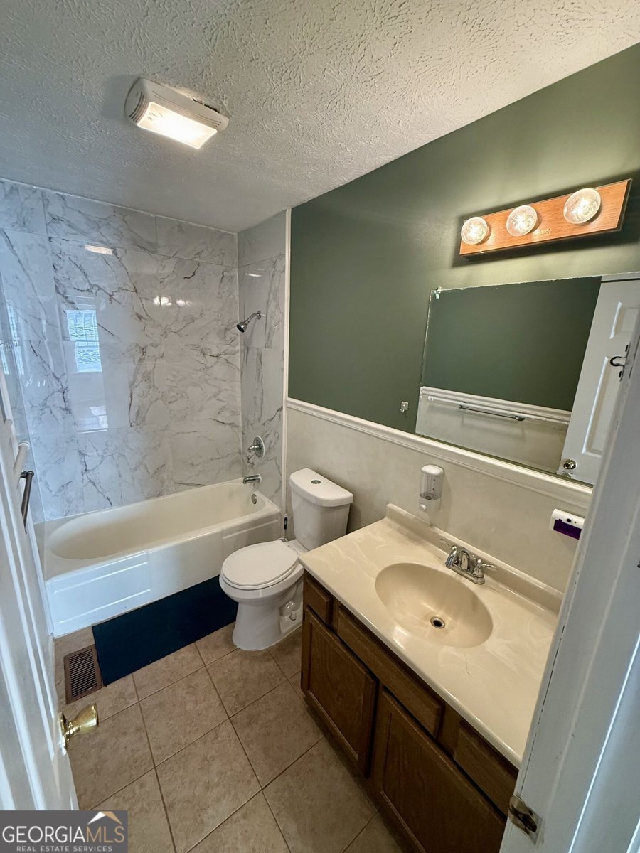 2402 Broad Street Commerce - Photo 14
