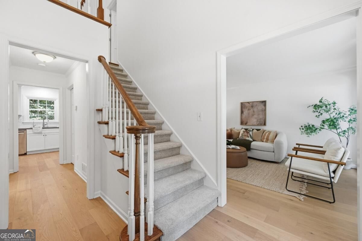 2458 Fontainebleau Drive Atlanta - Photo 17