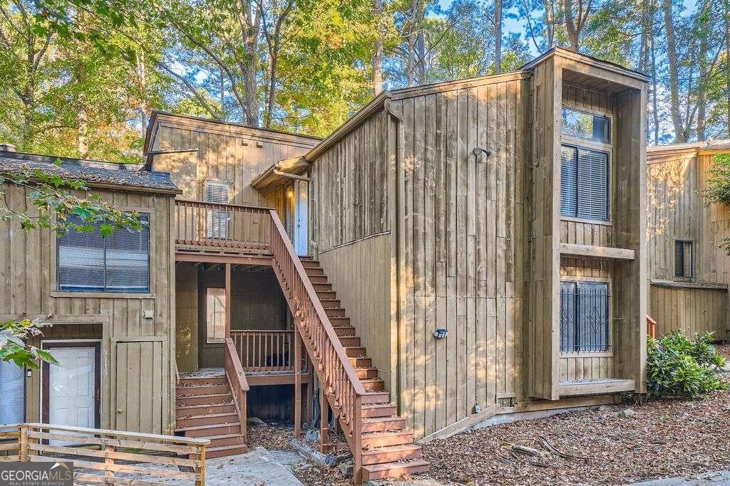 3111 Fairington Drive Lithonia - main photo