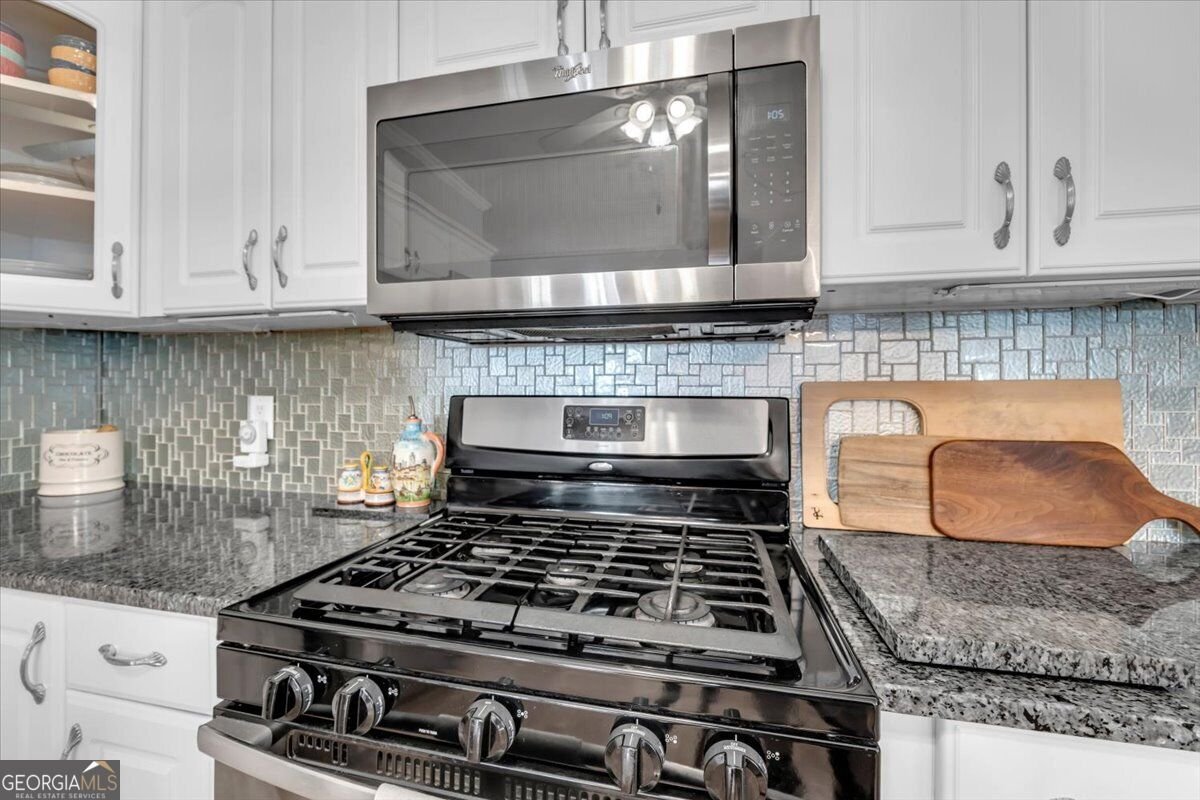 579 Village Road Madison - Photo 11