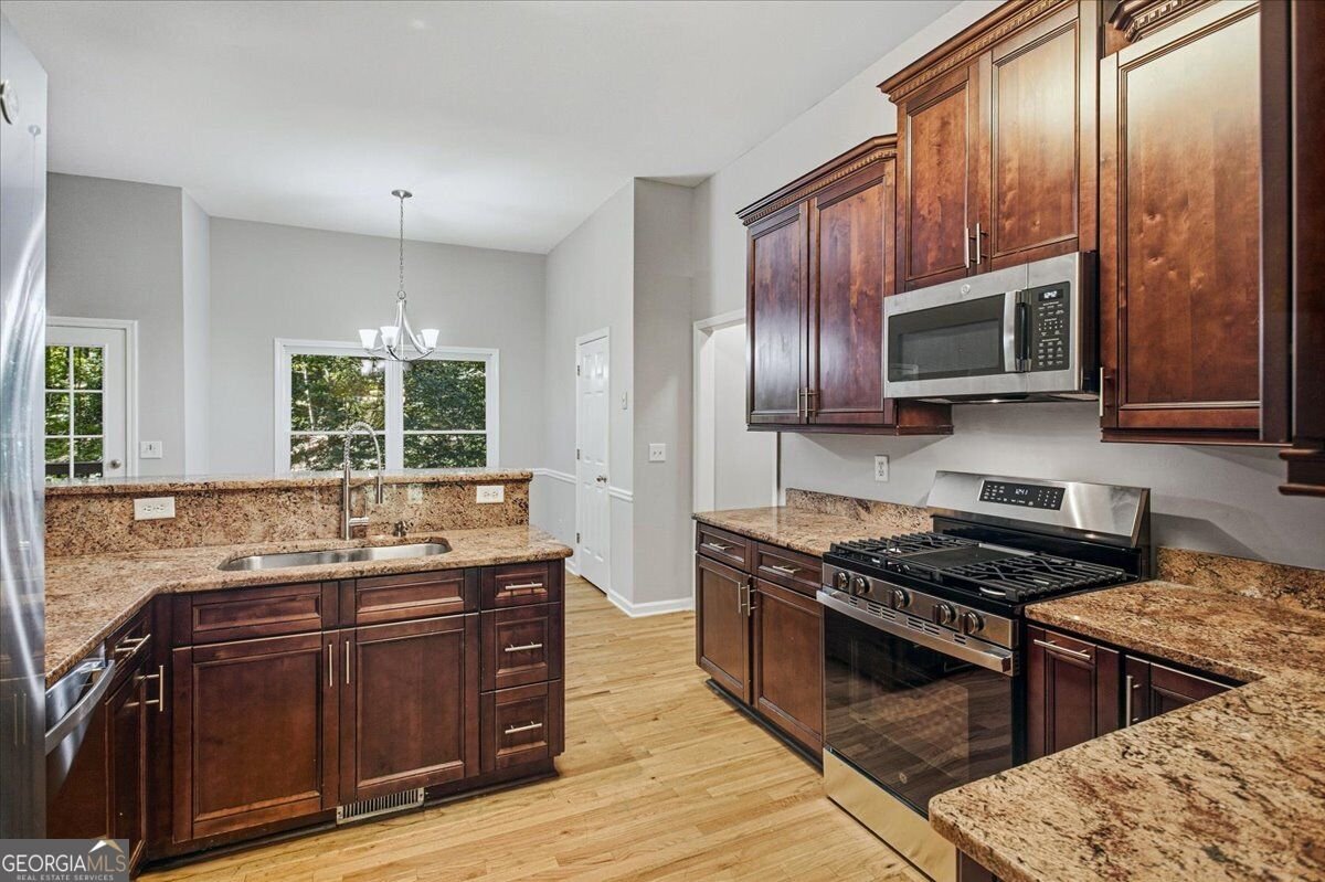 455 Summer Breeze Court Alpharetta - Photo 10