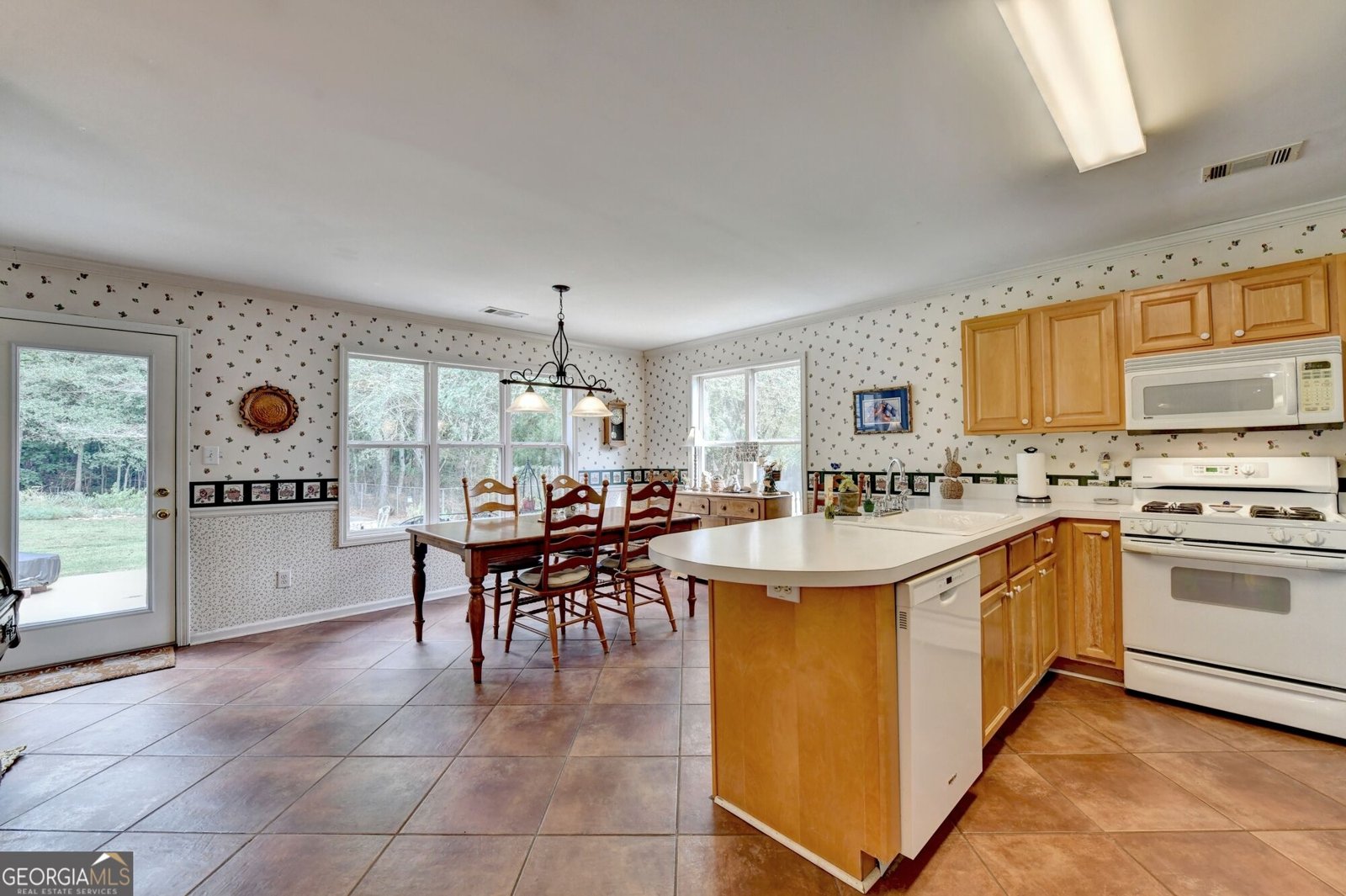 7135 Hunters Trace Drive Cumming - Photo 14