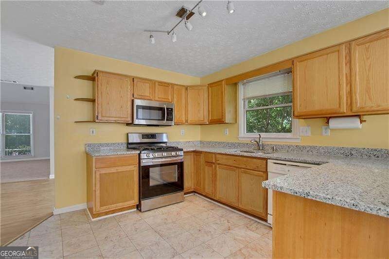 397 Ravinia Way Lawrenceville - Photo 16