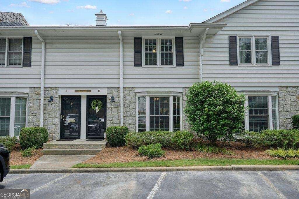 136 Peachtree Memorial Drive Atlanta - main photo