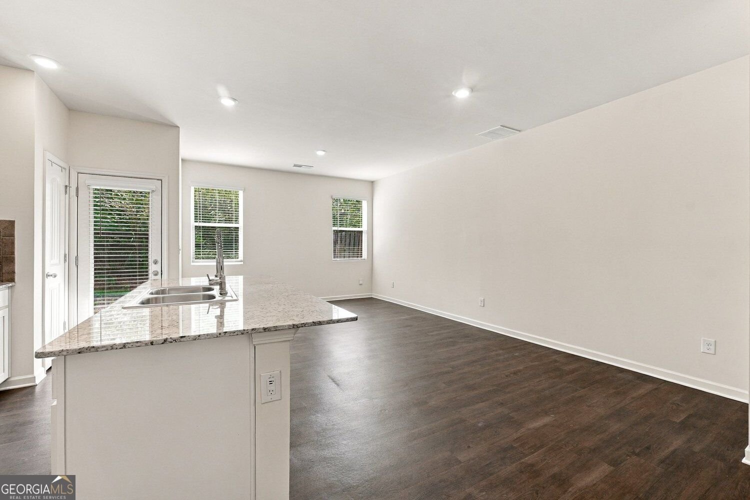 5699 Union Pointe Drive Union City - Photo 12