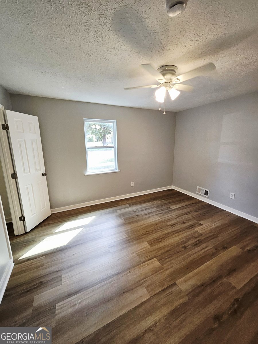 225 Tinsley Street Griffin - Photo 13