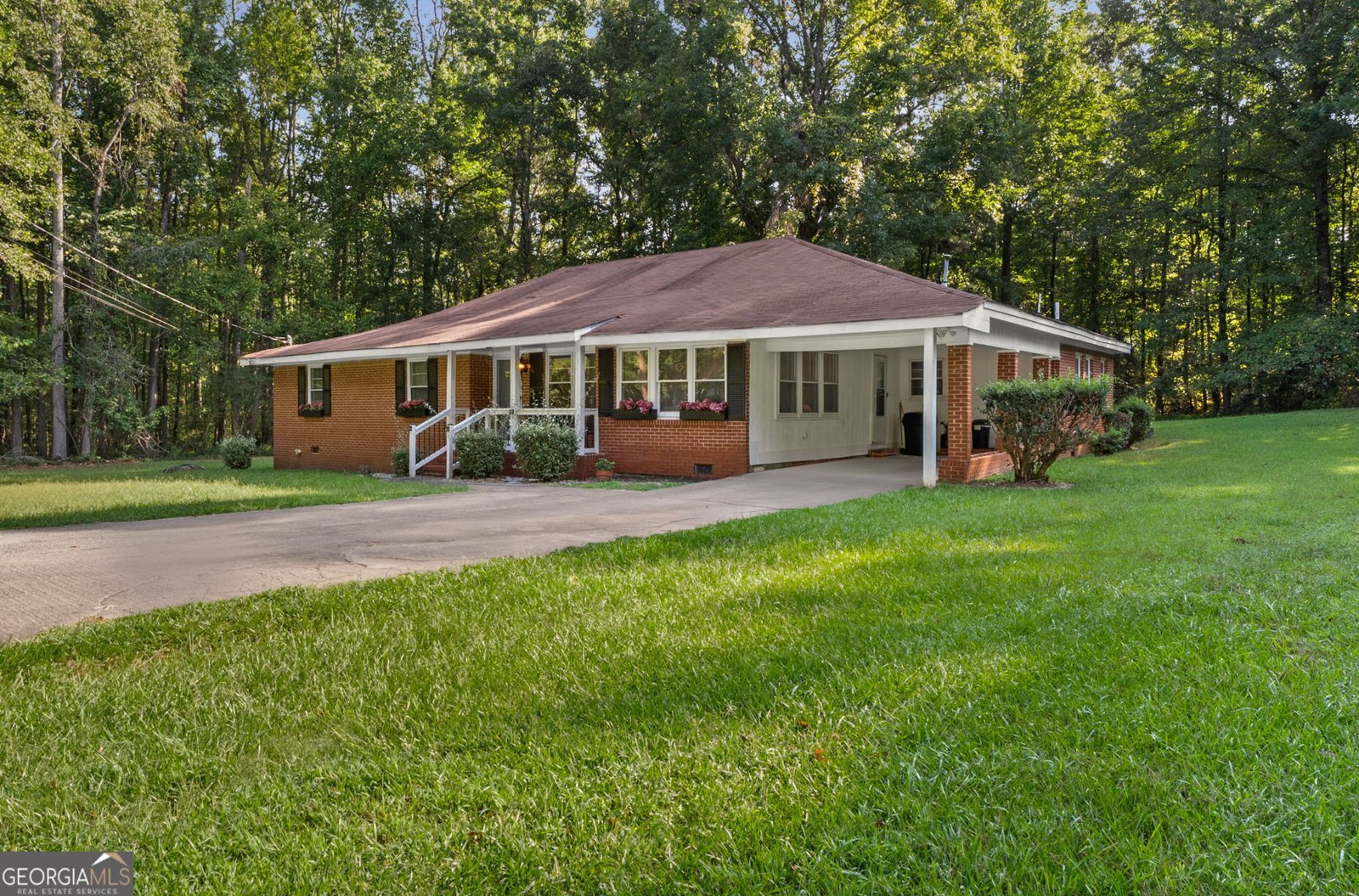 41 Melvin Phillips Road Newnan - main photo