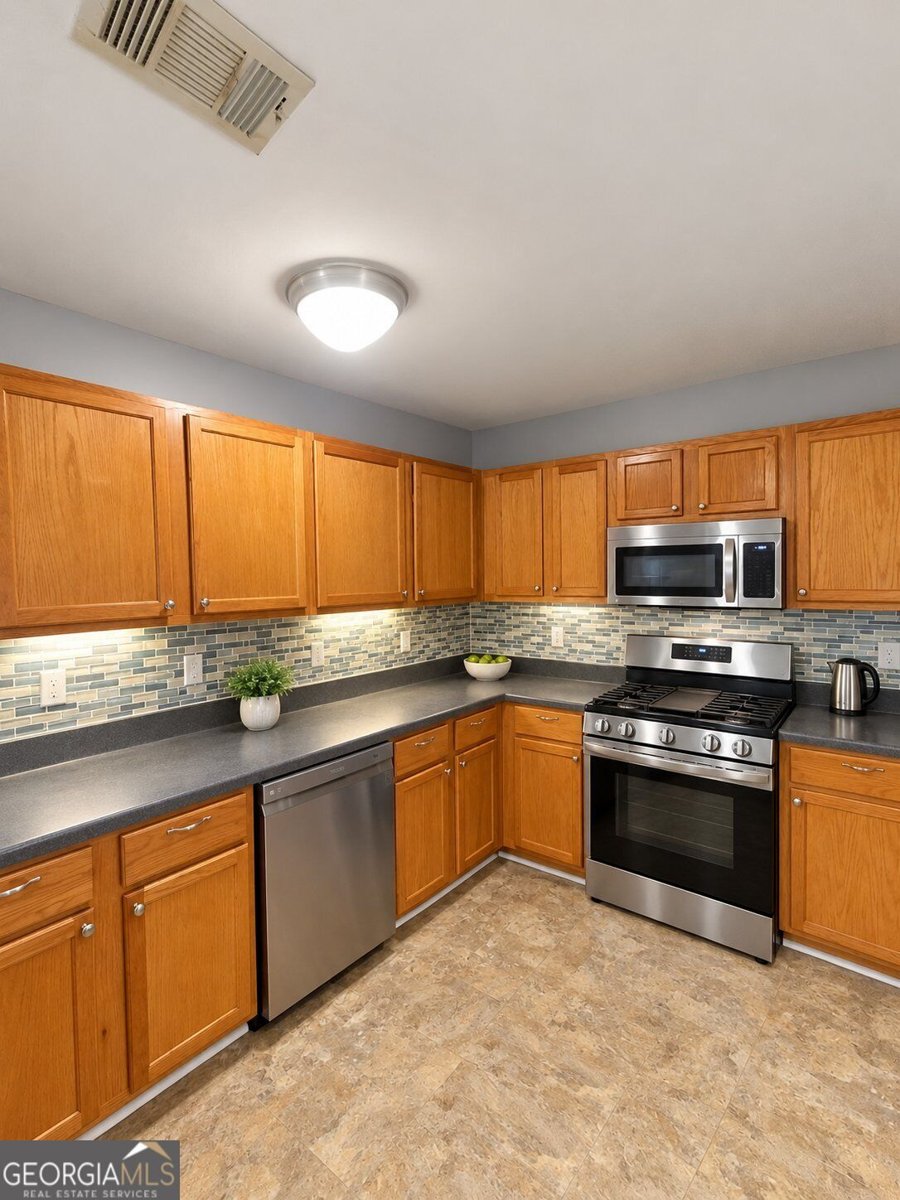 7216 Mountain Laurel Way Stockbridge - Photo 7
