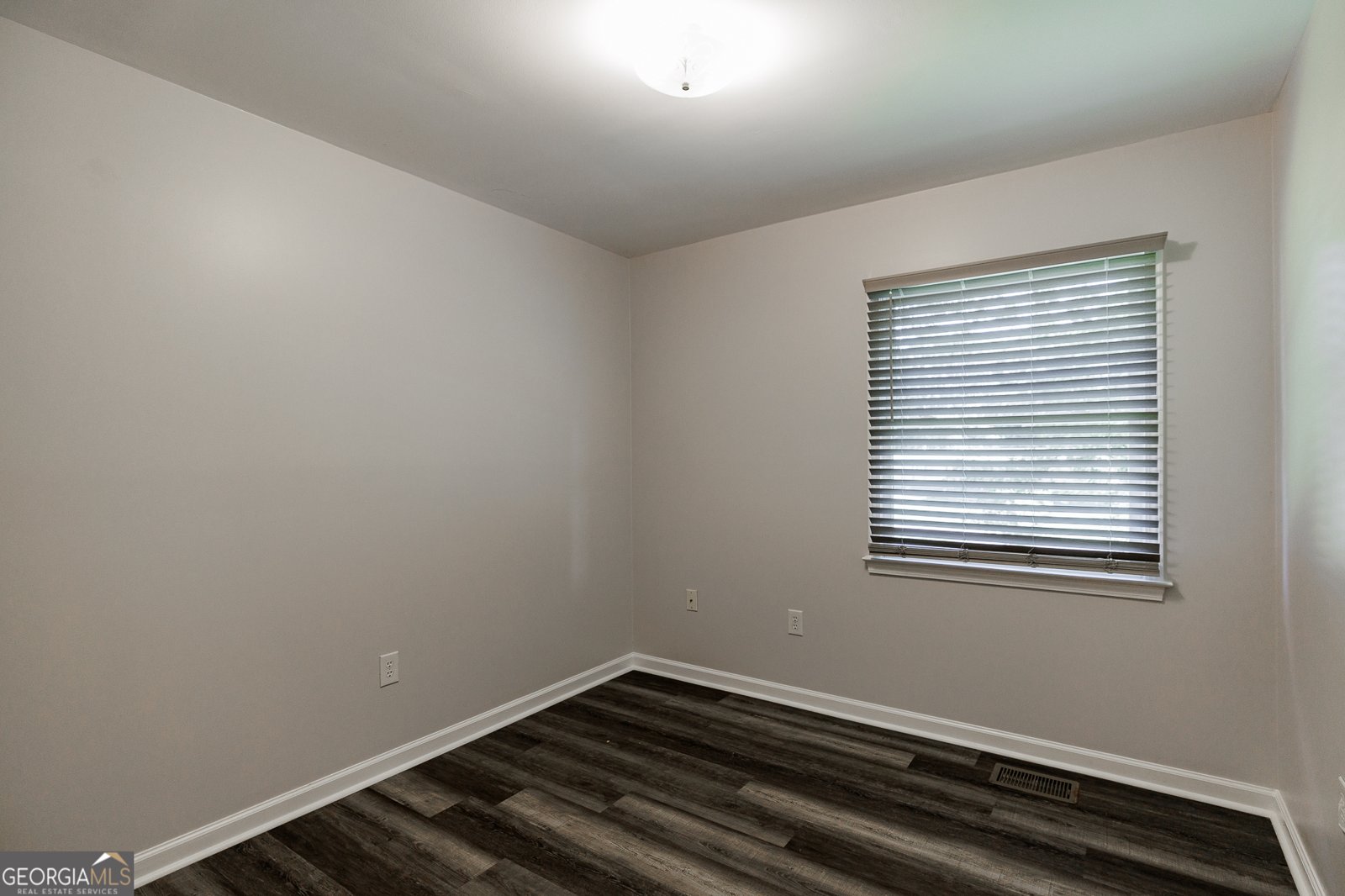 348 Alberta Drive Colbert - Photo 9