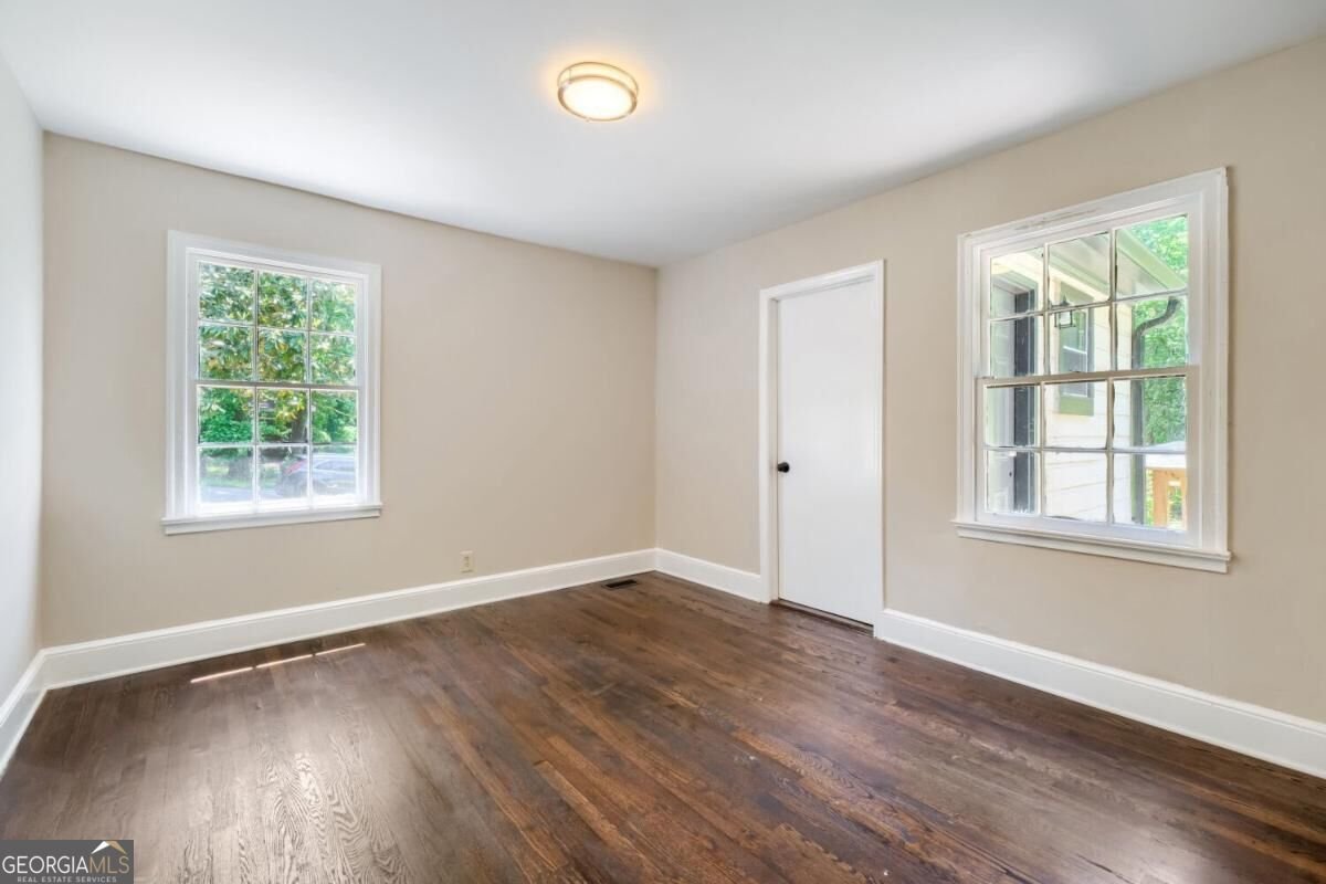396 Forrest Ridge Drive Atlanta - Photo 11