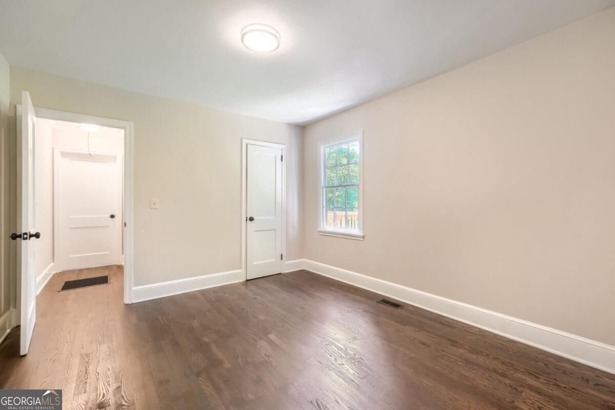 396 Forrest Ridge Drive Atlanta - Photo 14