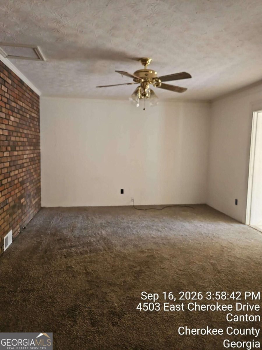 4470 Cherokee Drive Canton - Photo 7