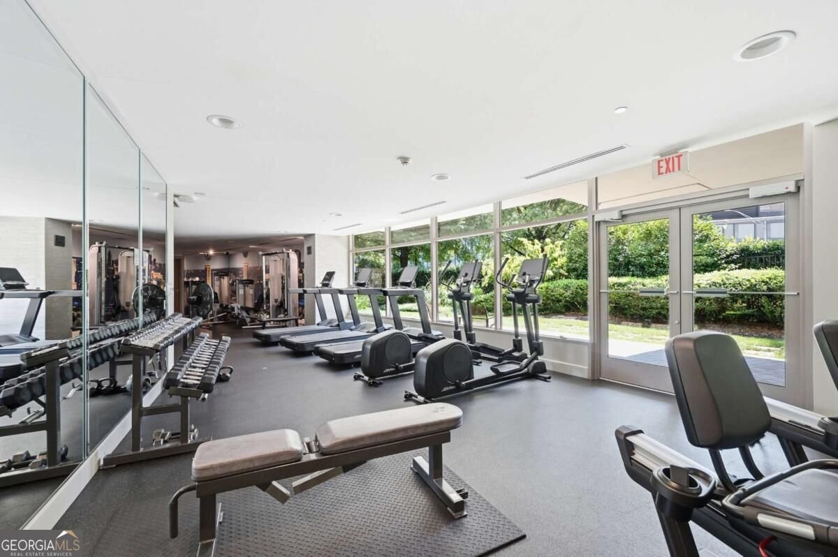 700 Park Regency Place Atlanta - Photo 22