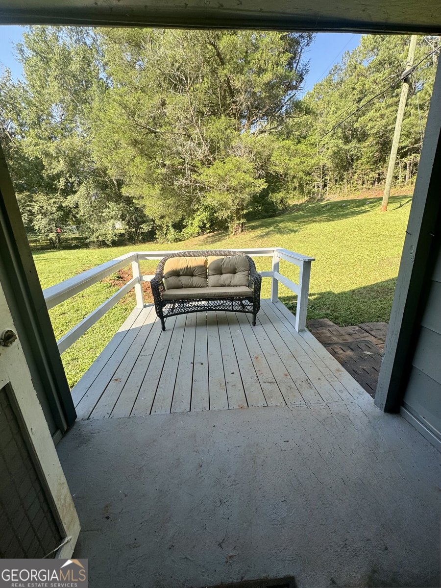 482 Pine Lake Drive West Point - Photo 18