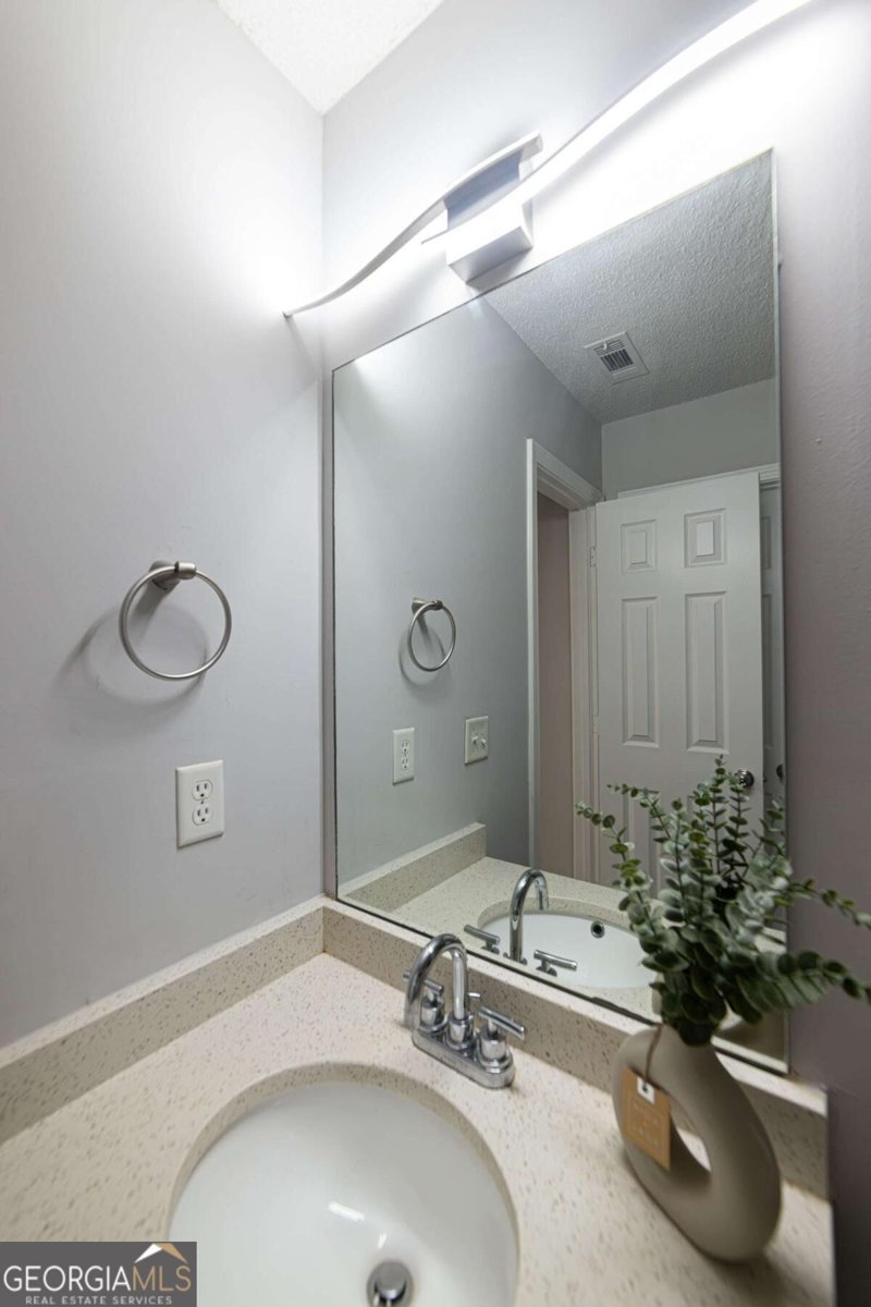 596 Vaughan Drive Hampton - Photo 26