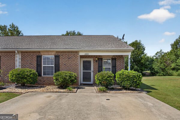 1570 Louise Anderson Drive Griffin - main photo