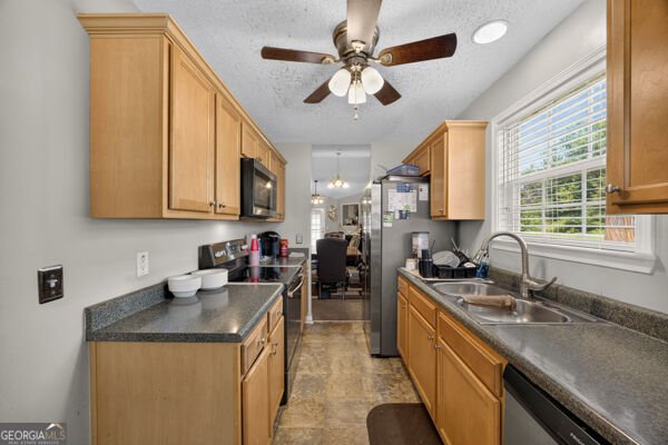 1570 Louise Anderson Drive Griffin - Photo 6