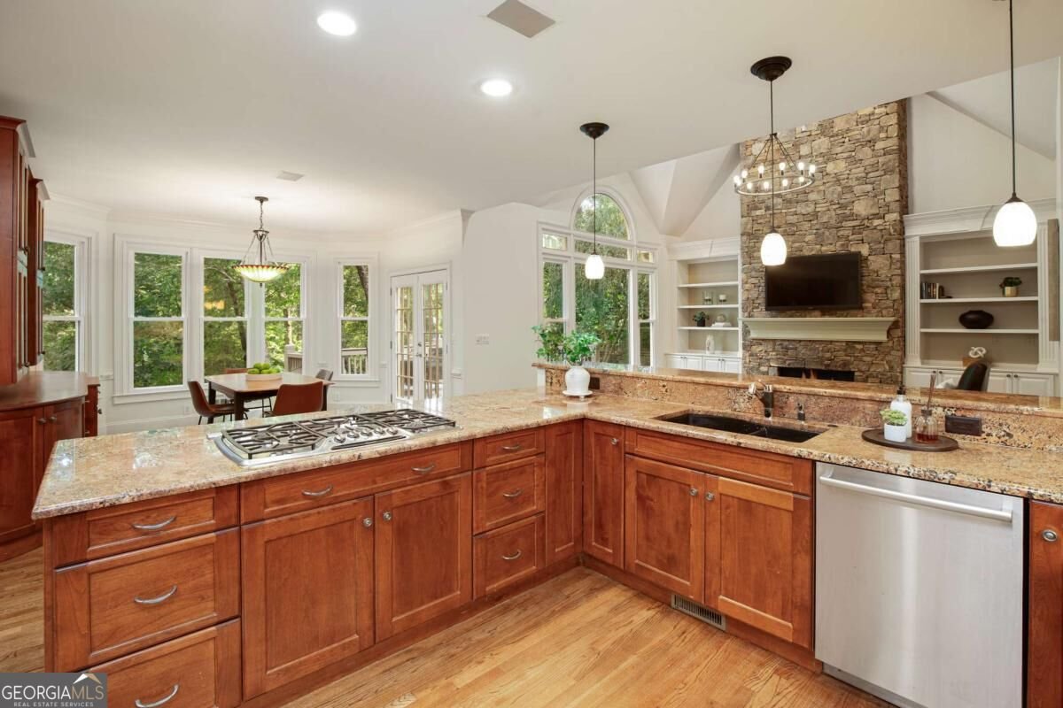 8370 Sentinae Chase Drive Roswell - Photo 10