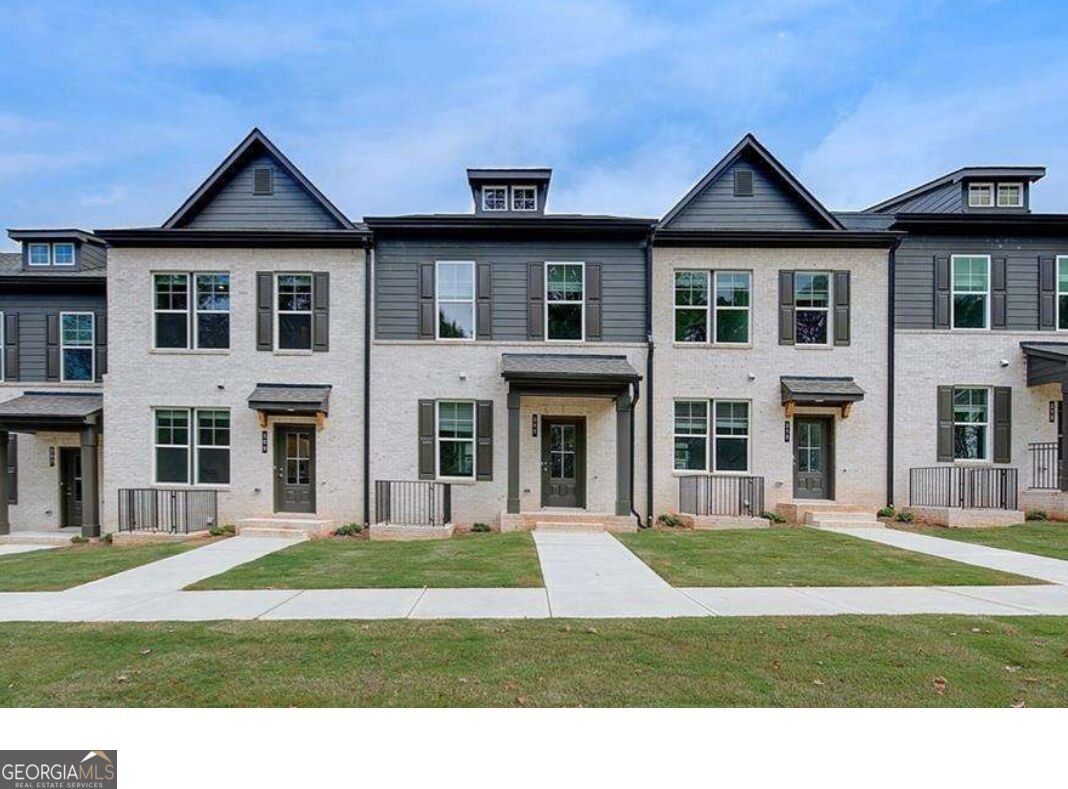 311 Daybreak Lane Newnan - main photo