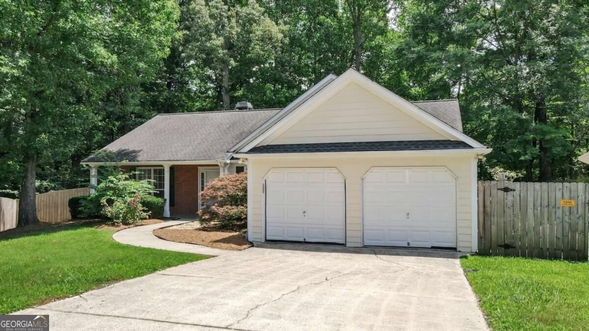 2701 Abbotts Glen Place Acworth - main photo