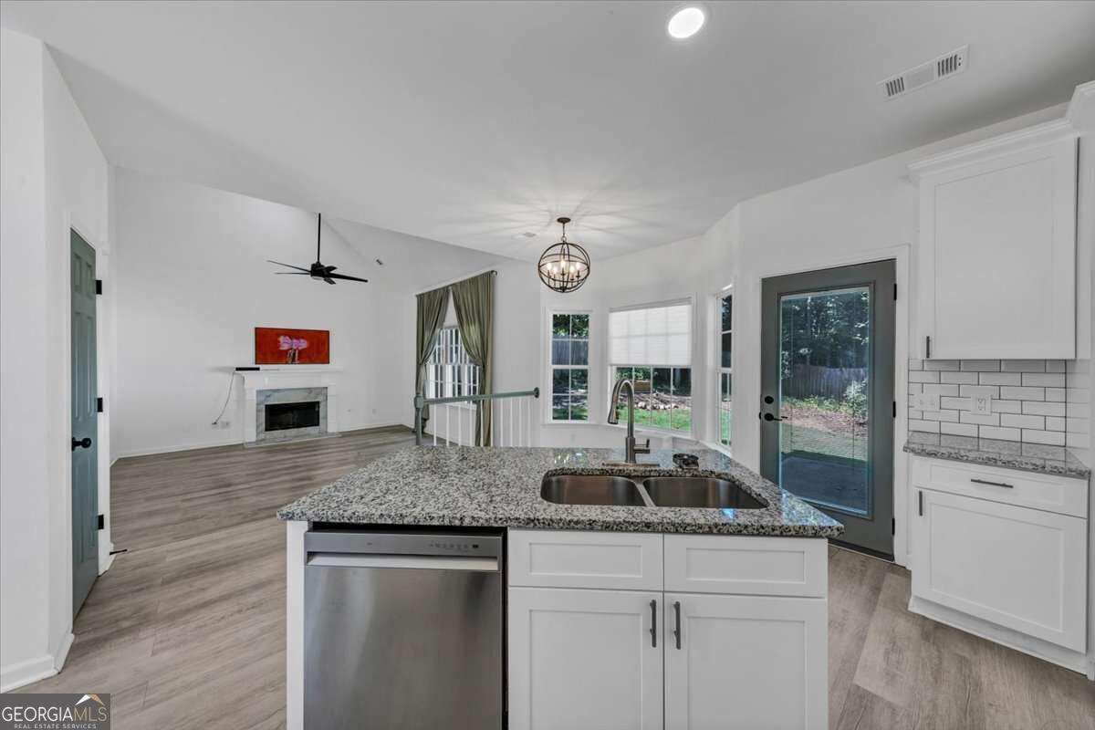 565 Fortune Ridge Road Stone Mountain - Photo 15