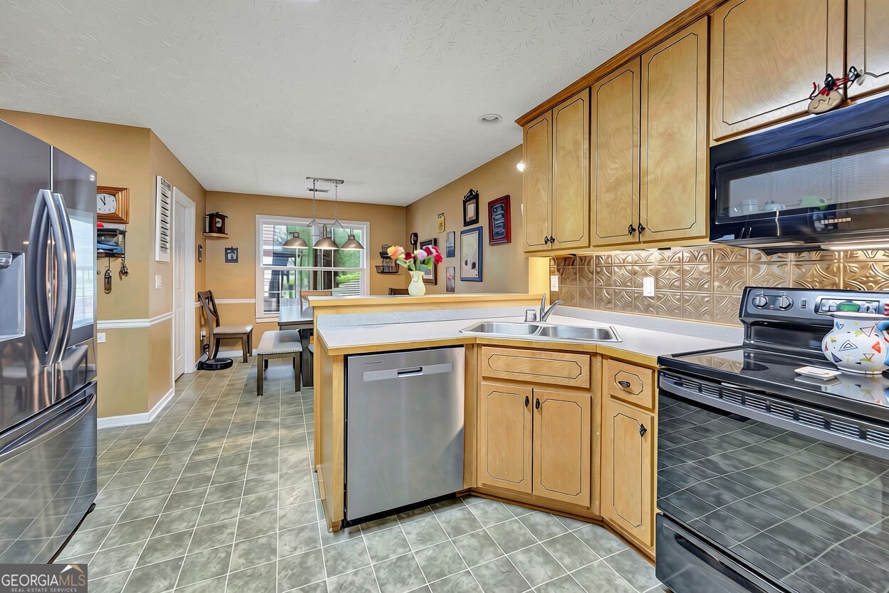 30 Bermuda Way Covington - Photo 6