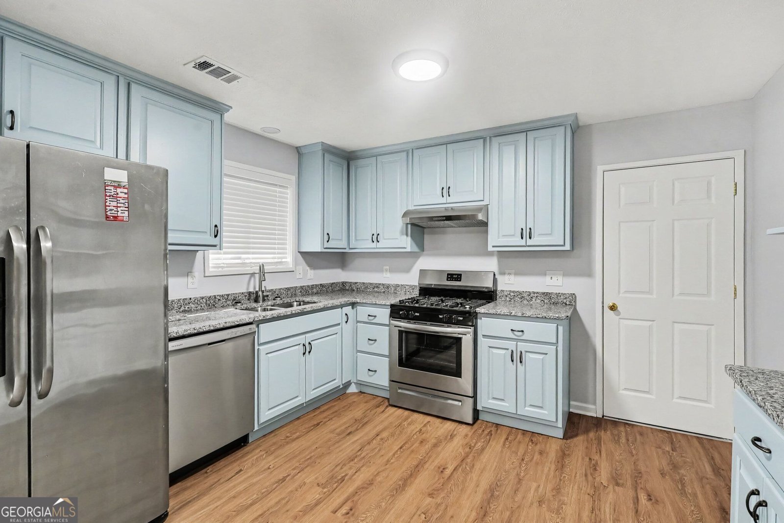 8220 Englewood Trail Riverdale - Photo 17