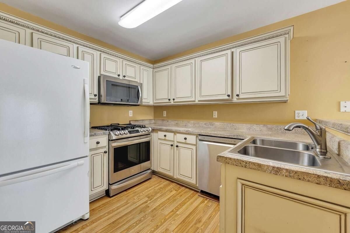 216 Park Place Woodstock - Photo 13