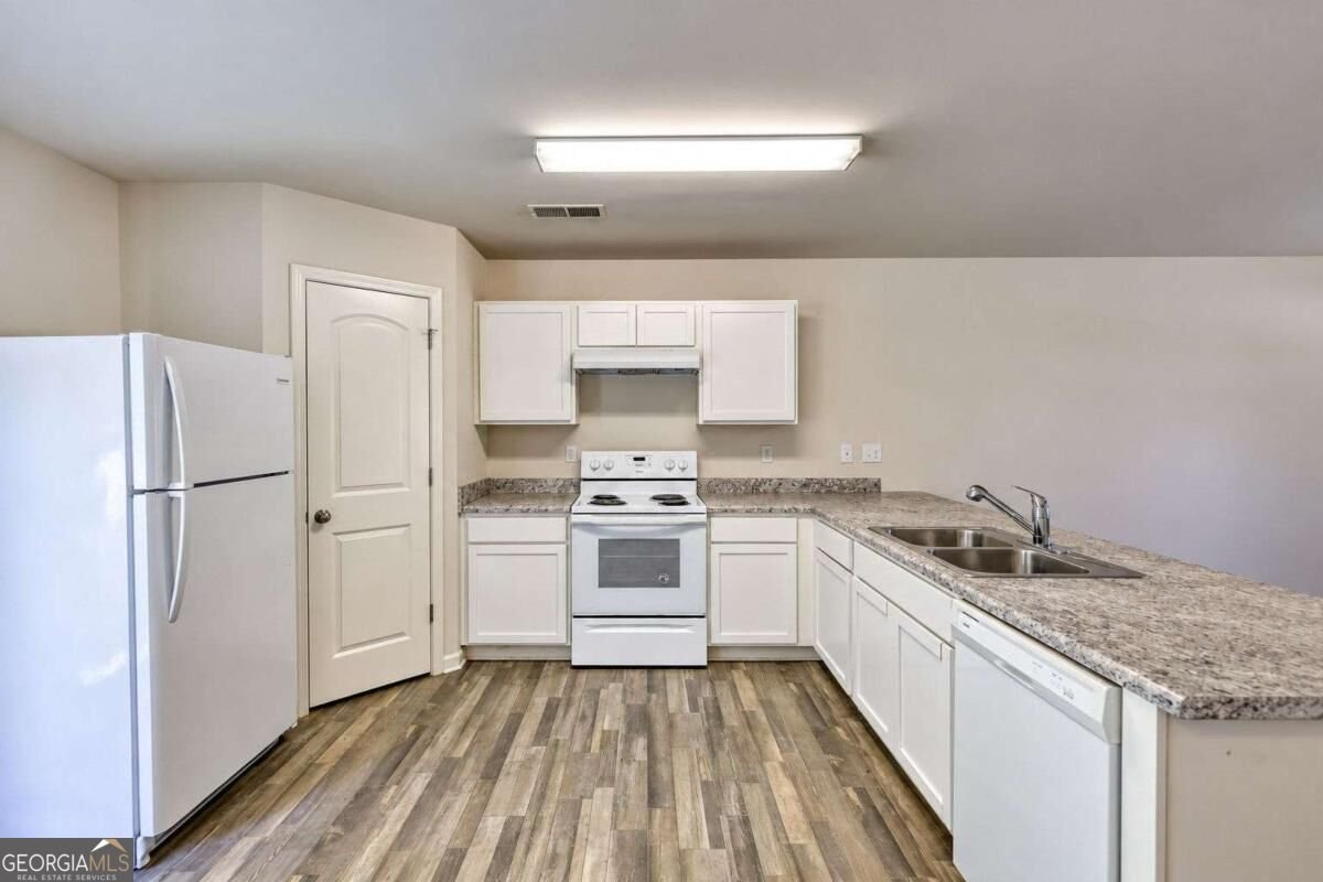 781 Dove Tree Lane Social Circle - Photo 11