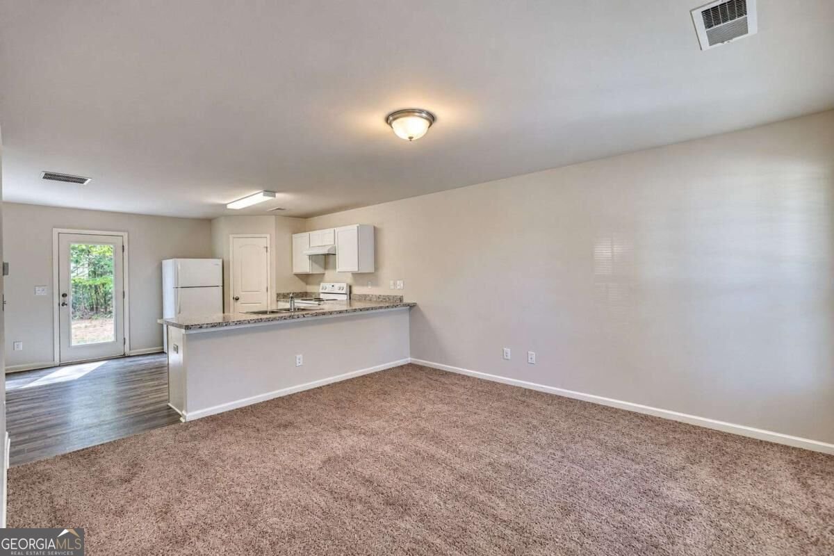 781 Dove Tree Lane Social Circle - Photo 6