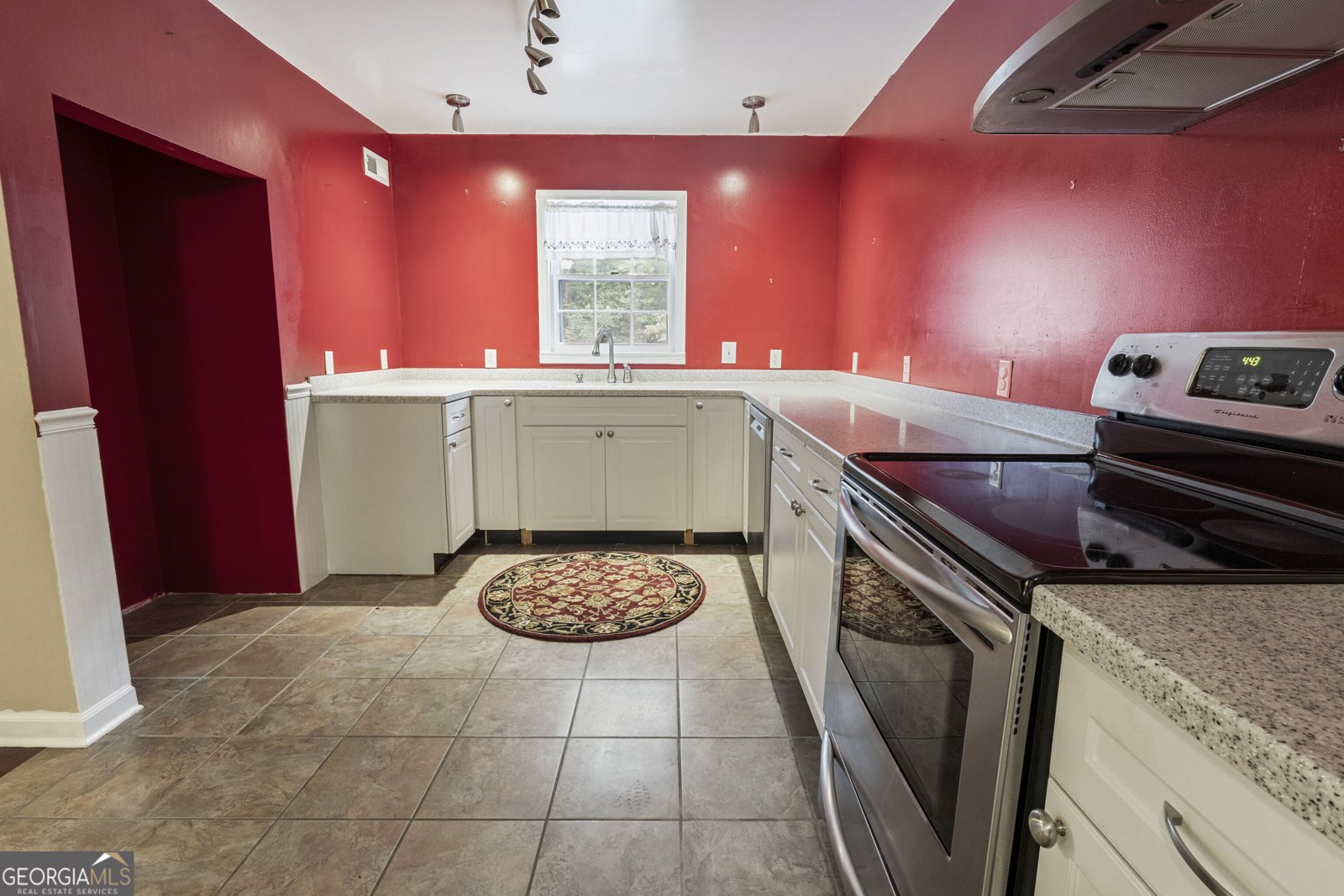 82 Walton Way Juliette - Photo 8