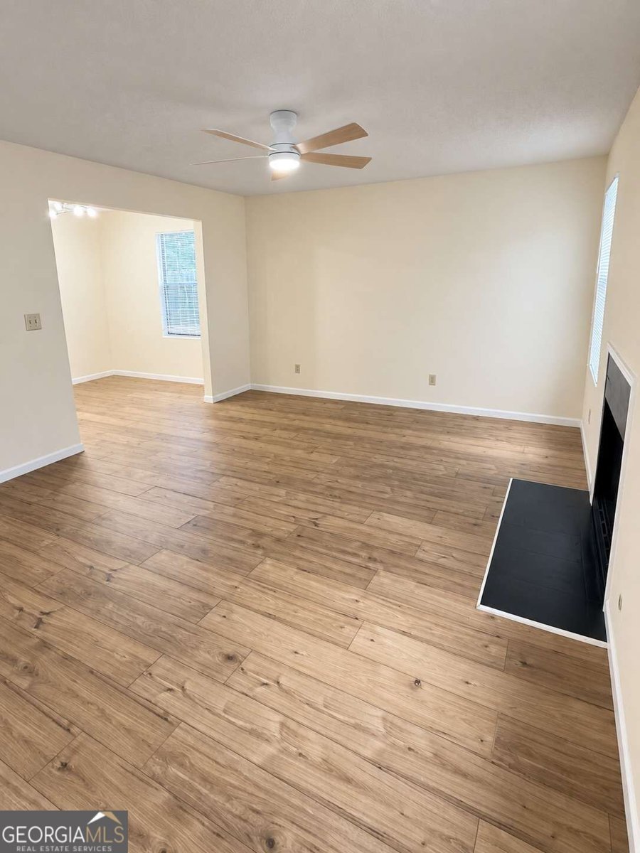 5459 Farmview Close Stone Mountain - Photo 6
