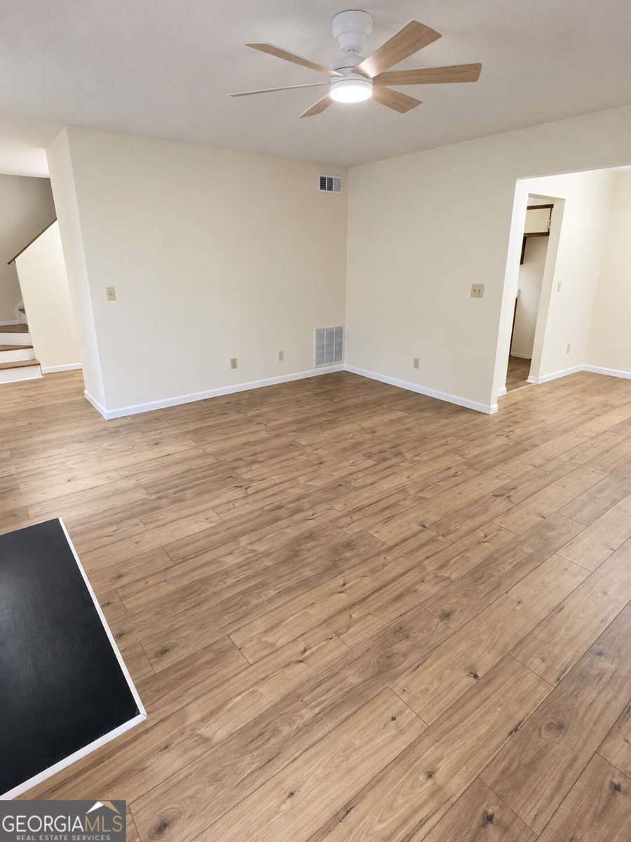5459 Farmview Close Stone Mountain - Photo 7