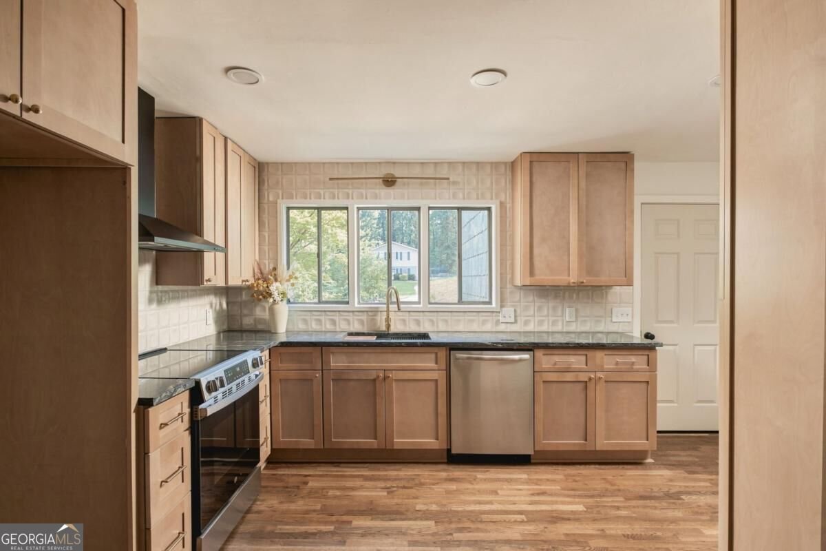 2571 Sandy Court Marietta - Photo 9
