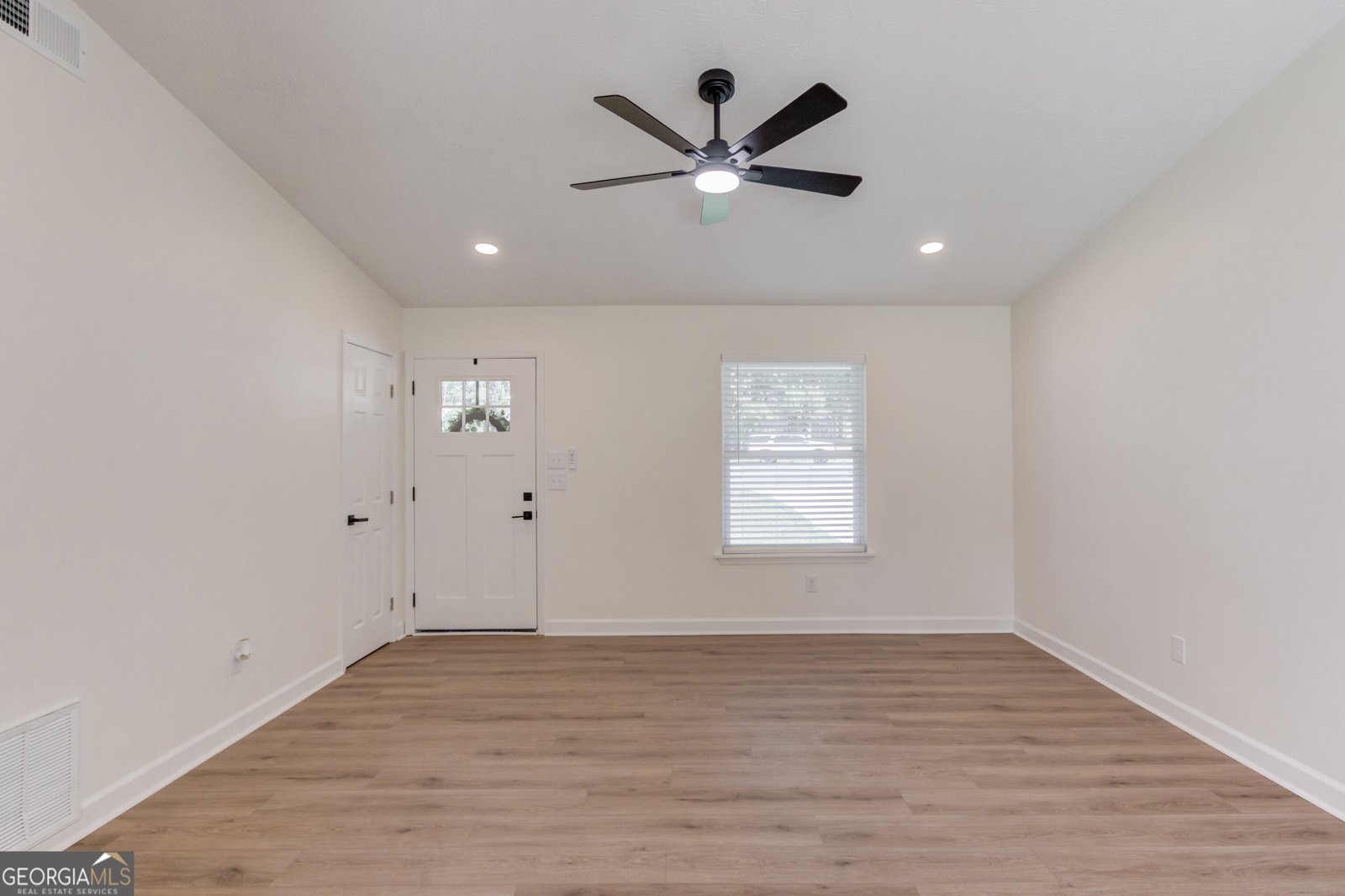 3622 Cainbridge Court Lawrenceville - Photo 6