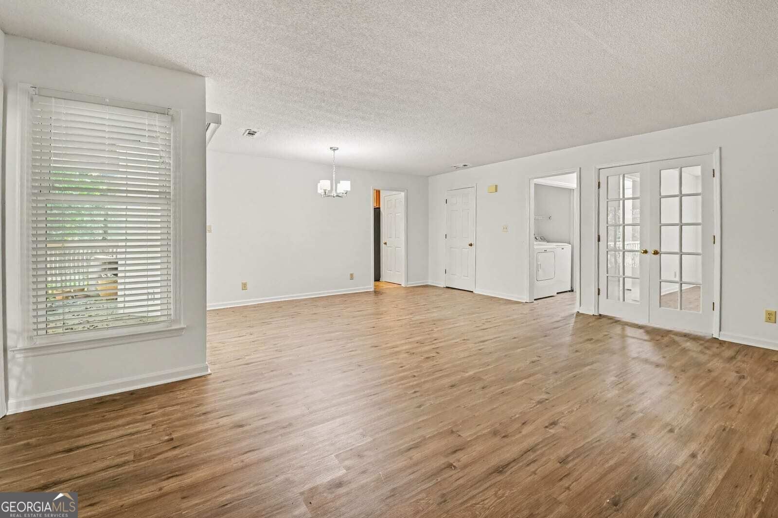 105 Garden Court Atlanta - Photo 17
